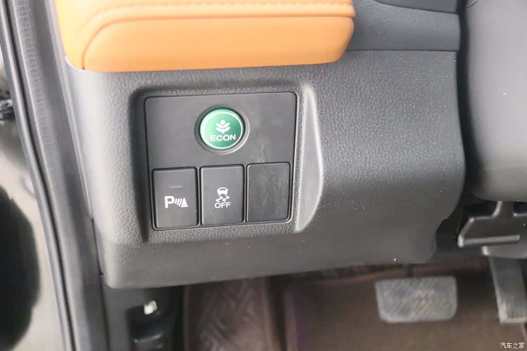 Honda Vezel, 2015 10