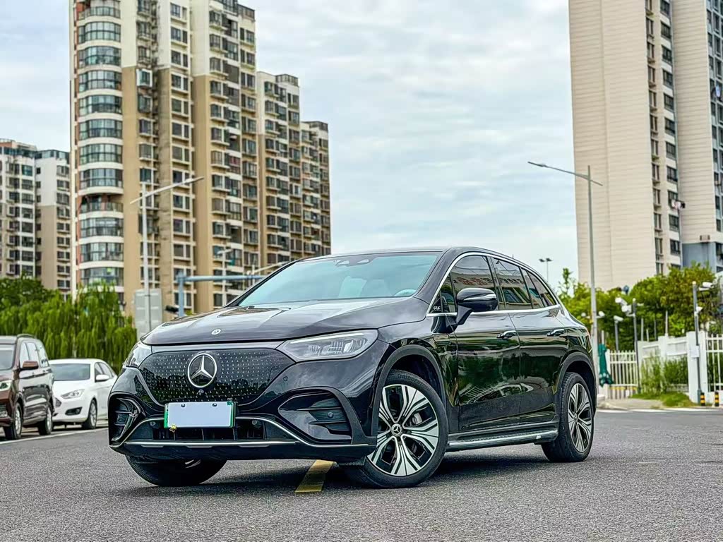 Mercedes-Benz EQE SUV
