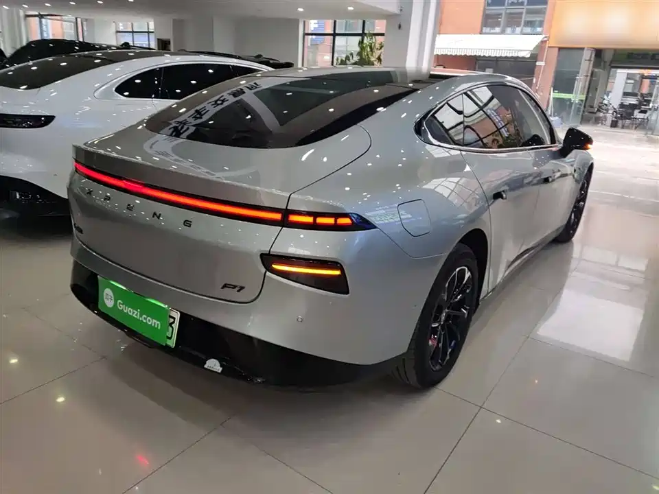 XPENG P7