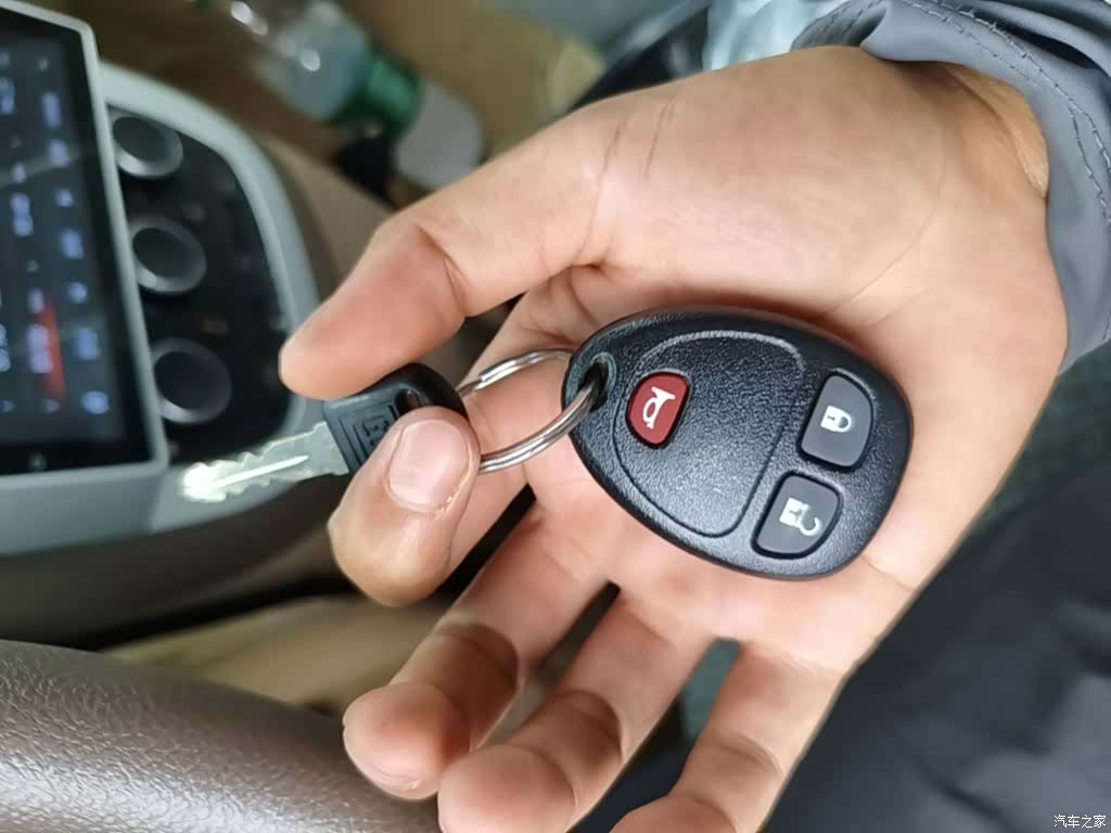 Buick GL8, 2016 12