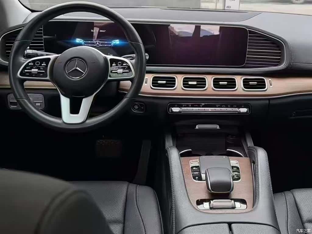 Mercedes-Benz GLE, 2020 4