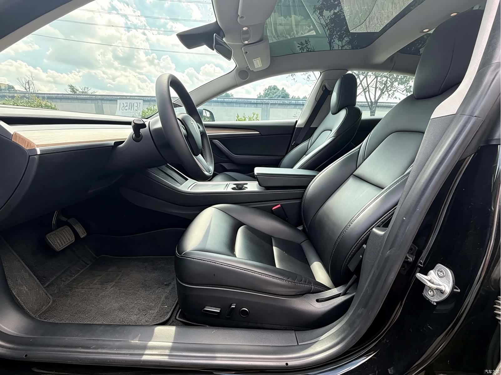 Tesla Model 3, 2021 4