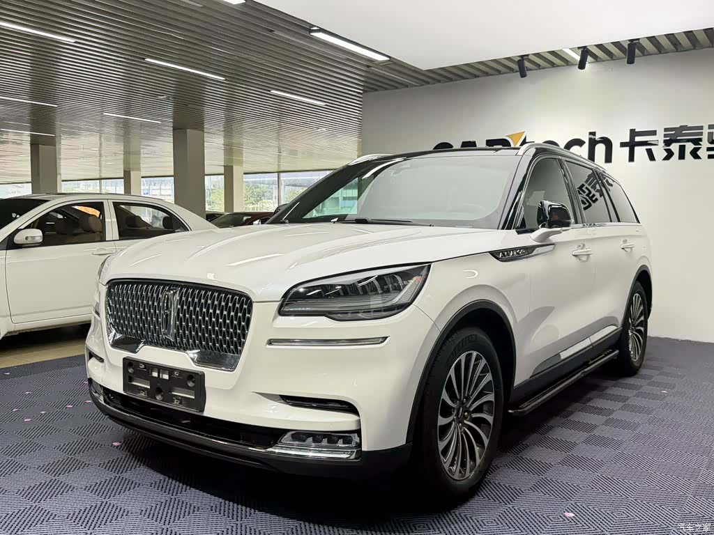 Lincoln Aviator, 2021 1