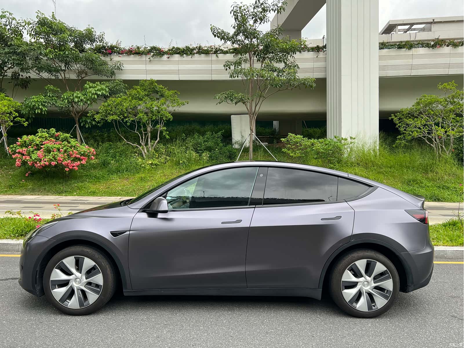 Tesla Model Y, 2022 4