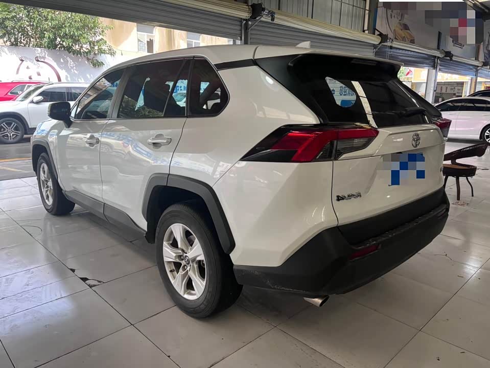 Toyota RAV4 Rongfang