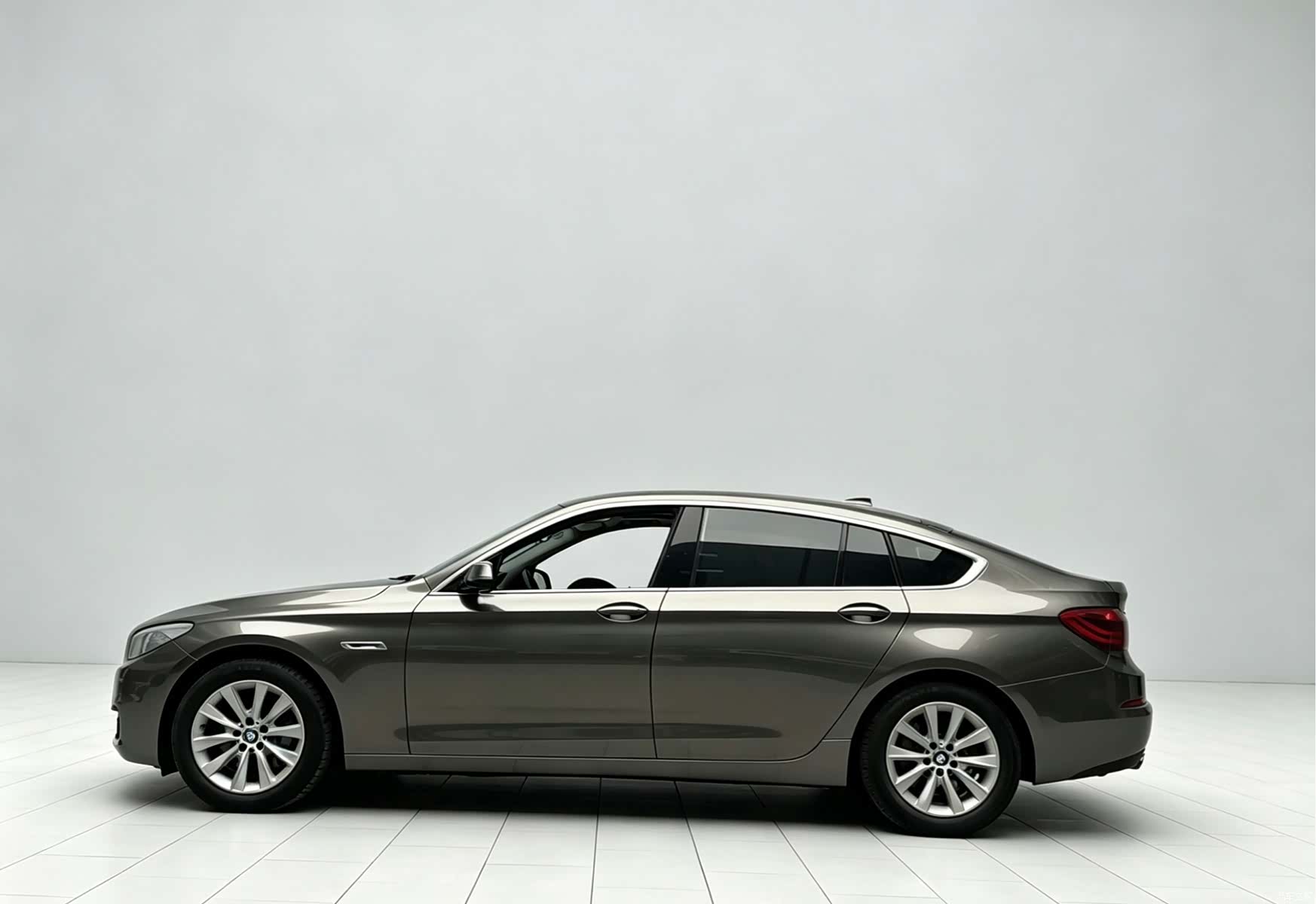 BMW 5 Series, 2016 15