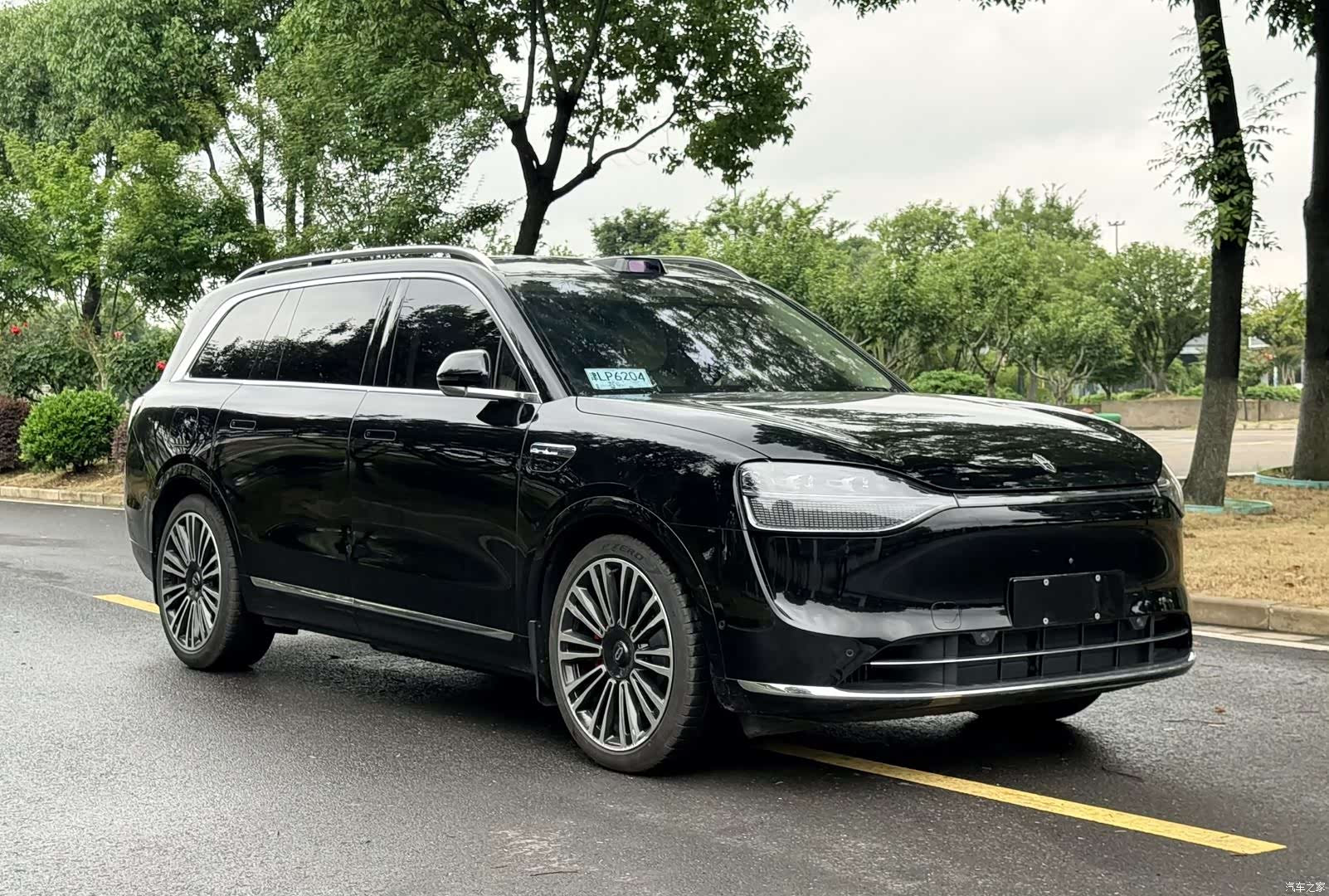 AITO M9, 2024 3