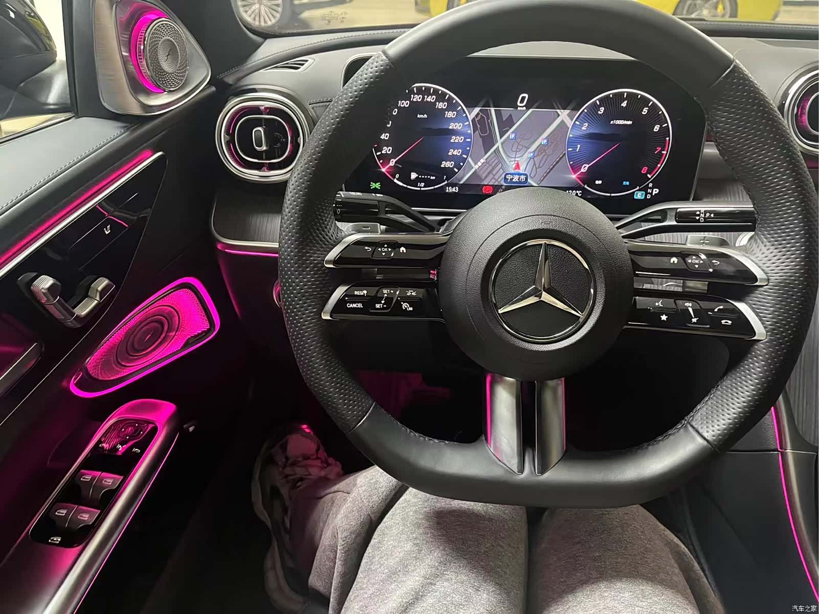 Mercedes-Benz C-Class, 2023 13