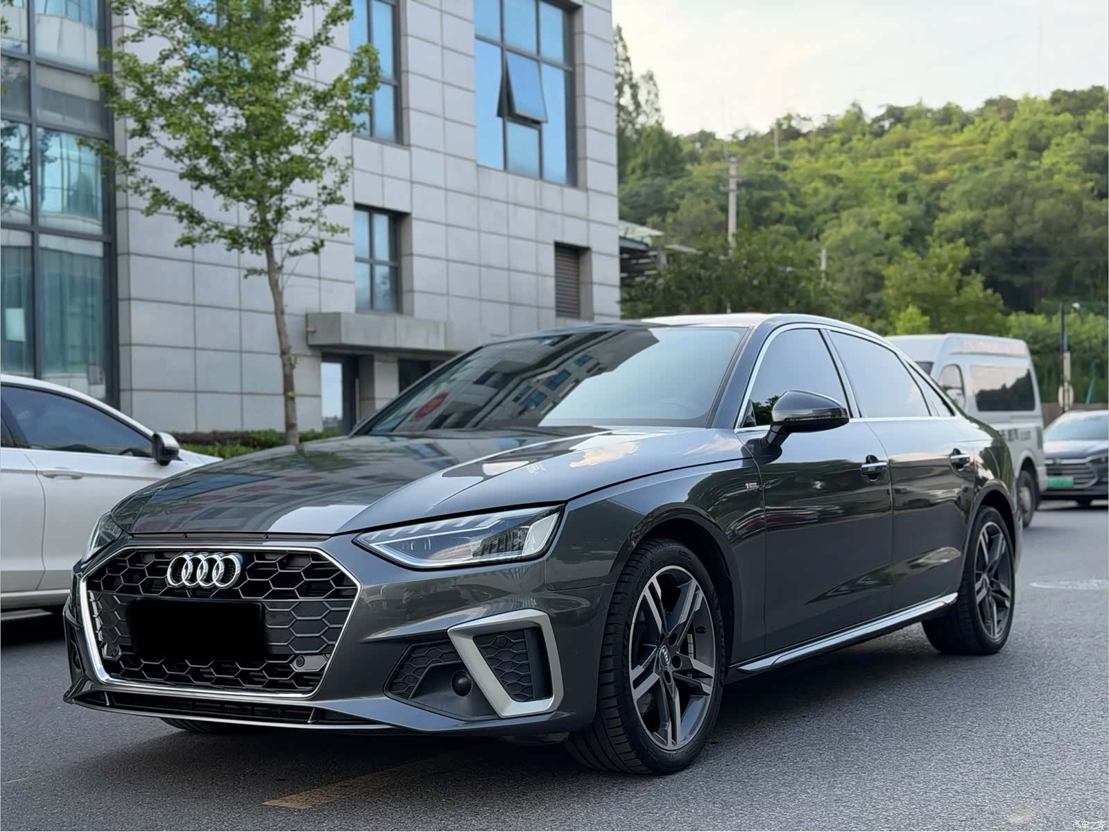 Audi A4L, 2020 1
