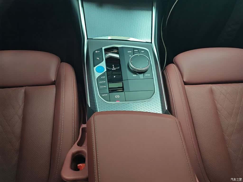 BMW i3, 2024 14