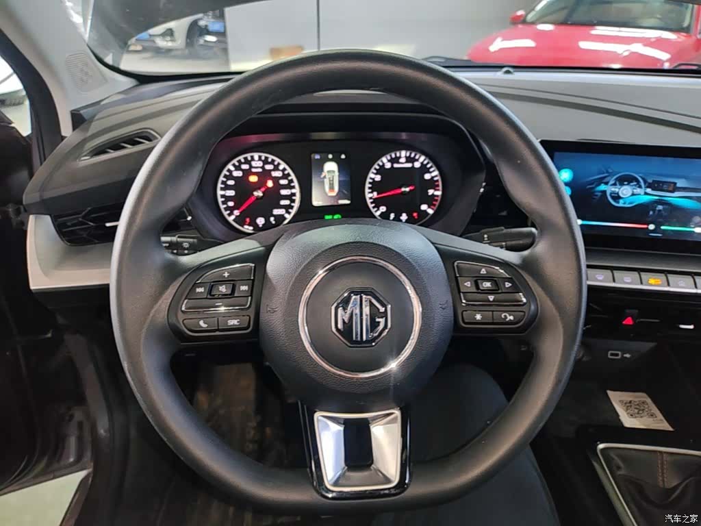 MG MG5, 2025 11