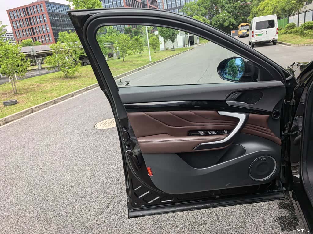 WEY VV7, 2017 12