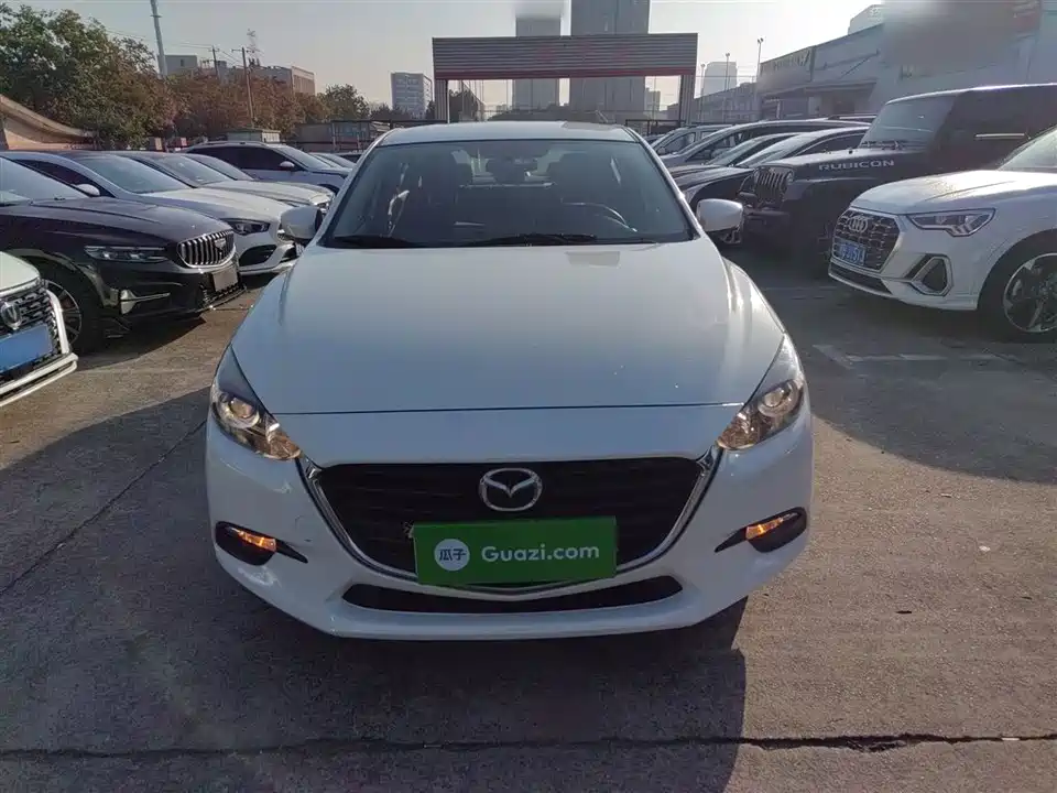 Mazda 3 Angkesaila