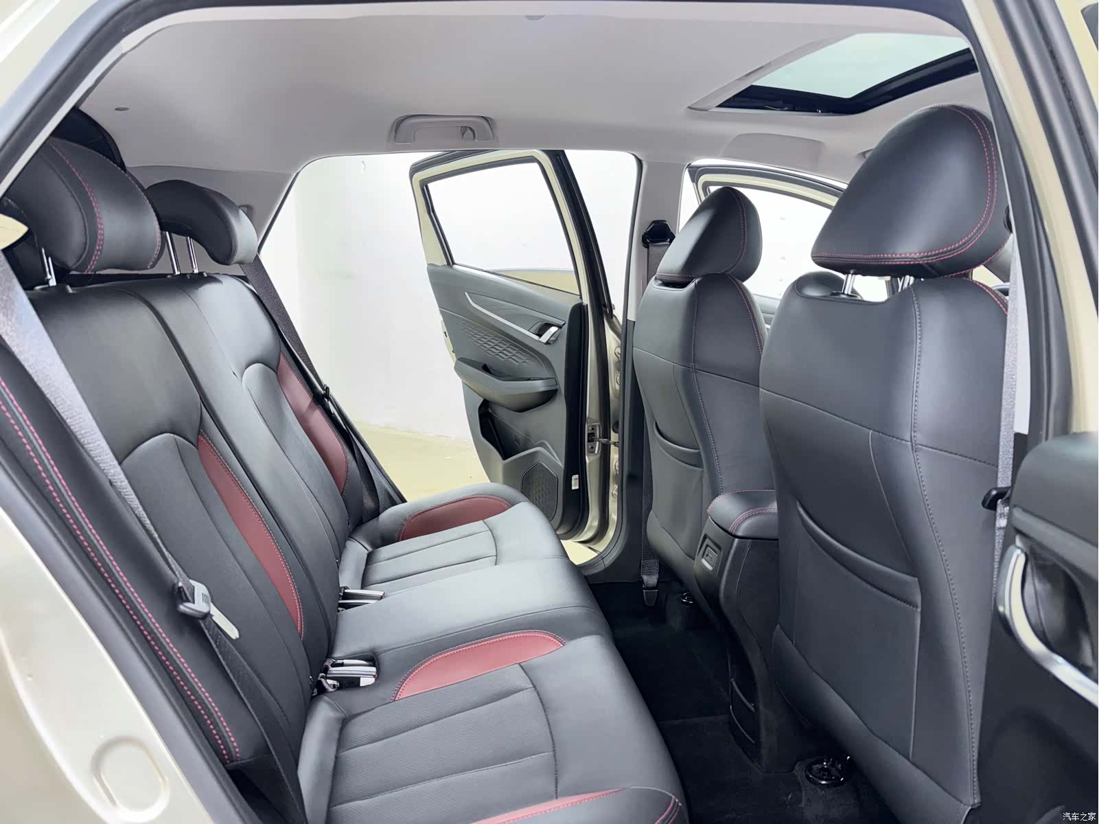 Geely X3, 2022 9