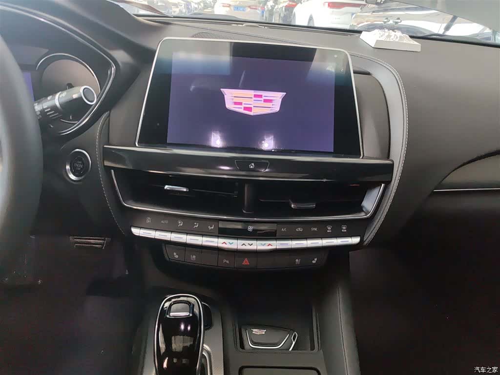Cadillac CT5, 2022 13
