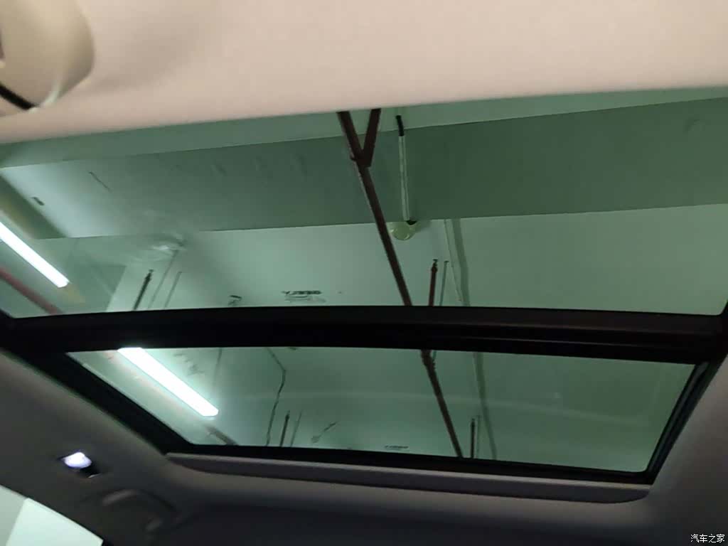Geely Preface, 2023 18