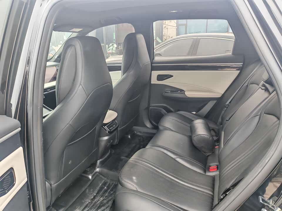 Geely Galaxy Galaxy L7