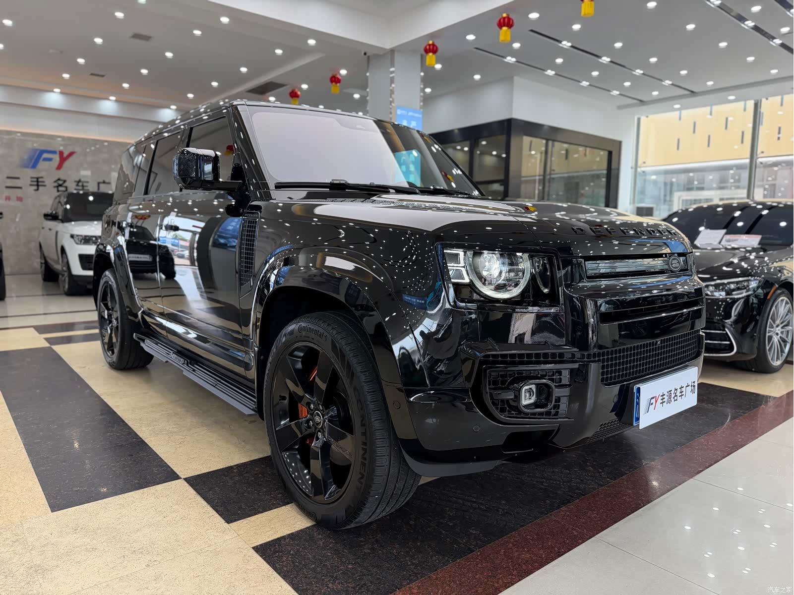 Land Rover Defender, 2024 3