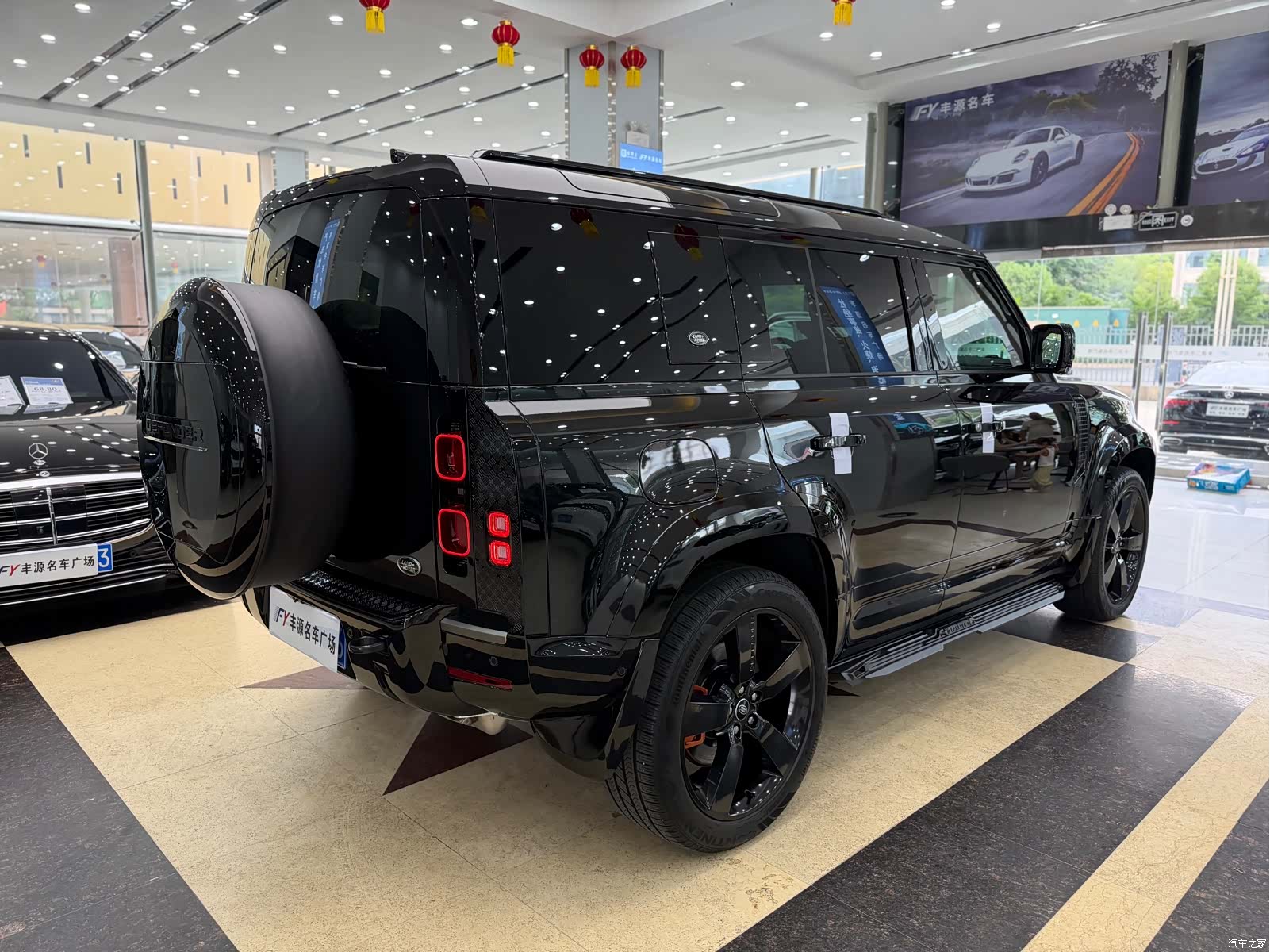 Land Rover Defender, 2024 29