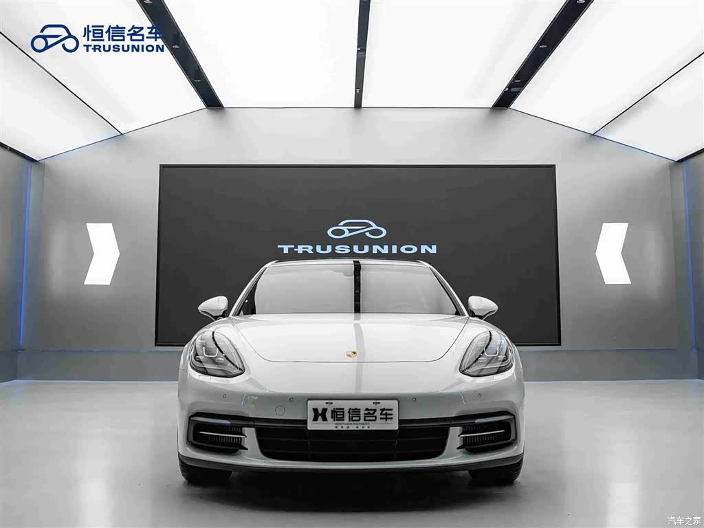 Porsche Panamera, 2019 2