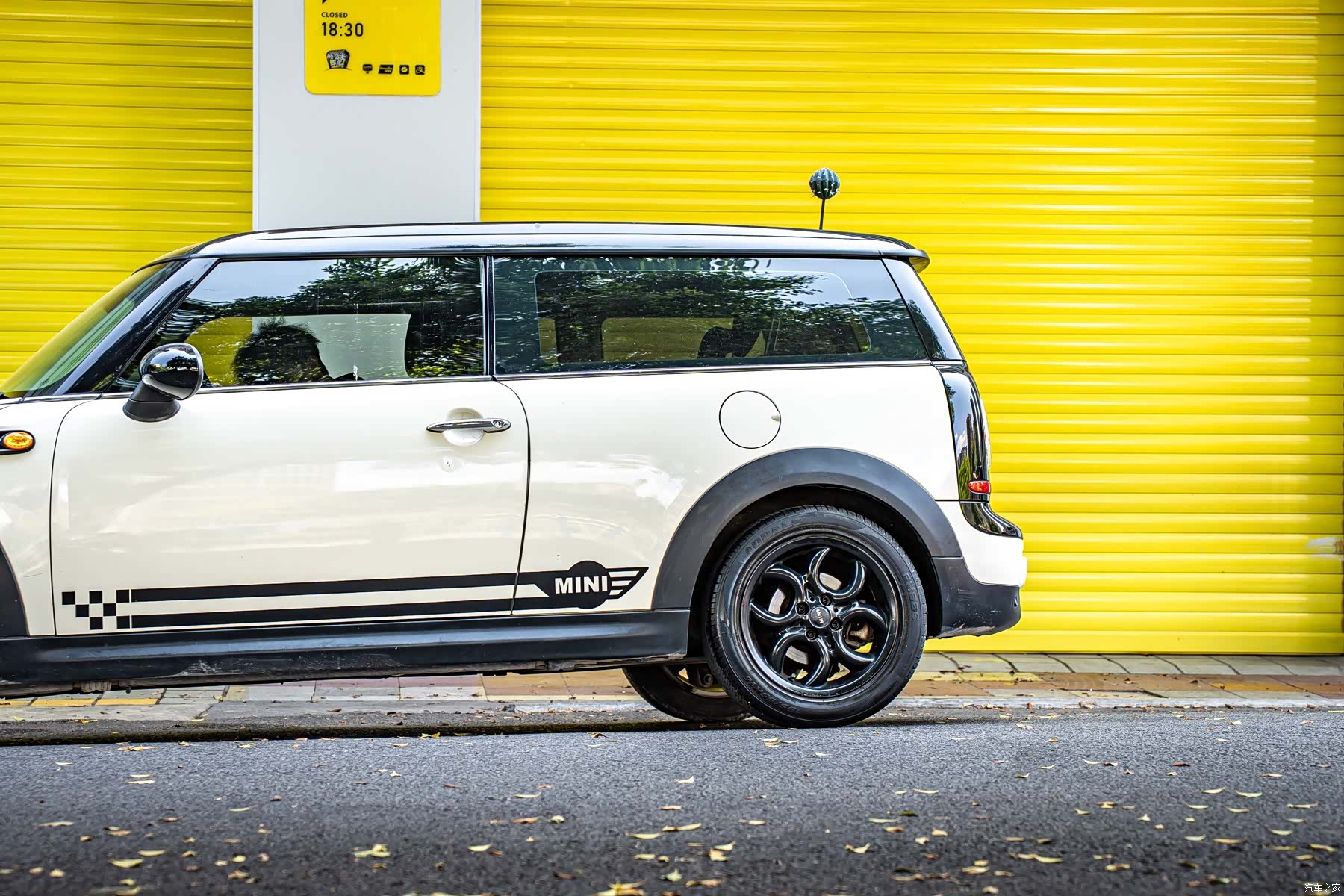 Mini Clubman, 2011 8