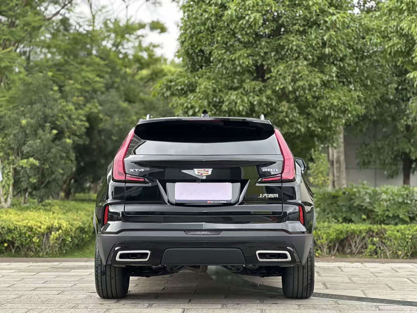 Cadillac XT4, 2026 все фото