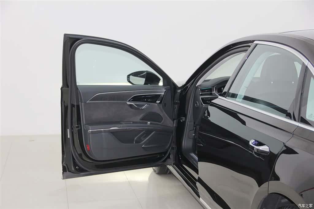 Audi A8L, 2023 6