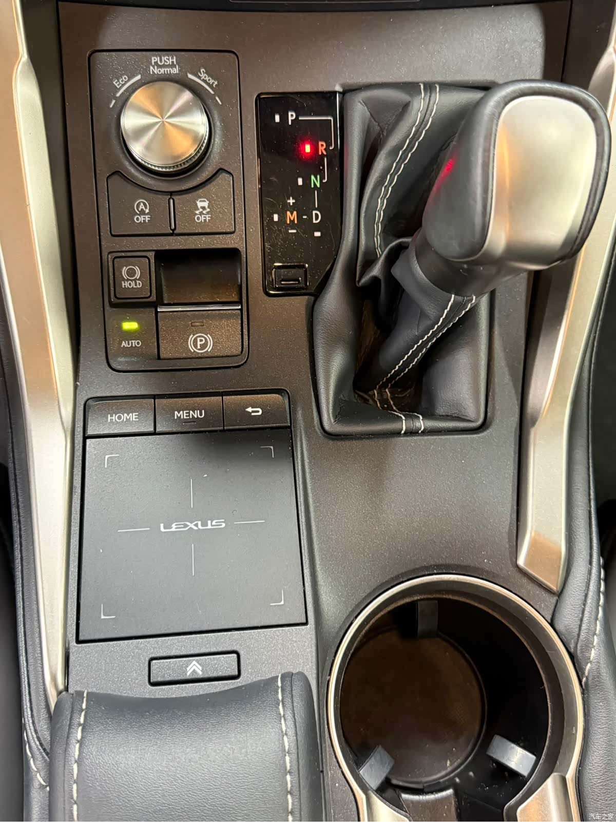 Lexus NX, 2021 10