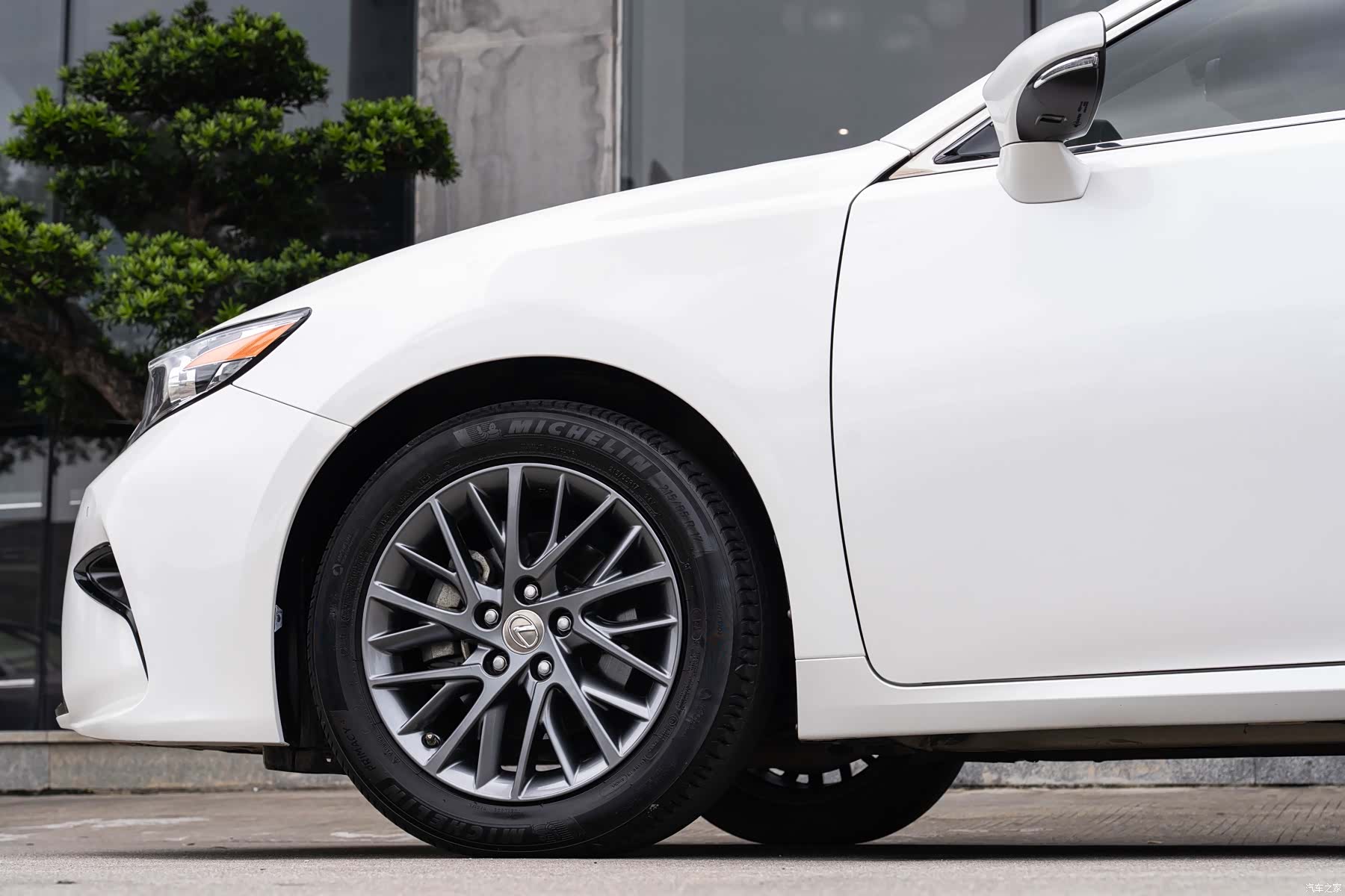 Lexus ES, 2018 8