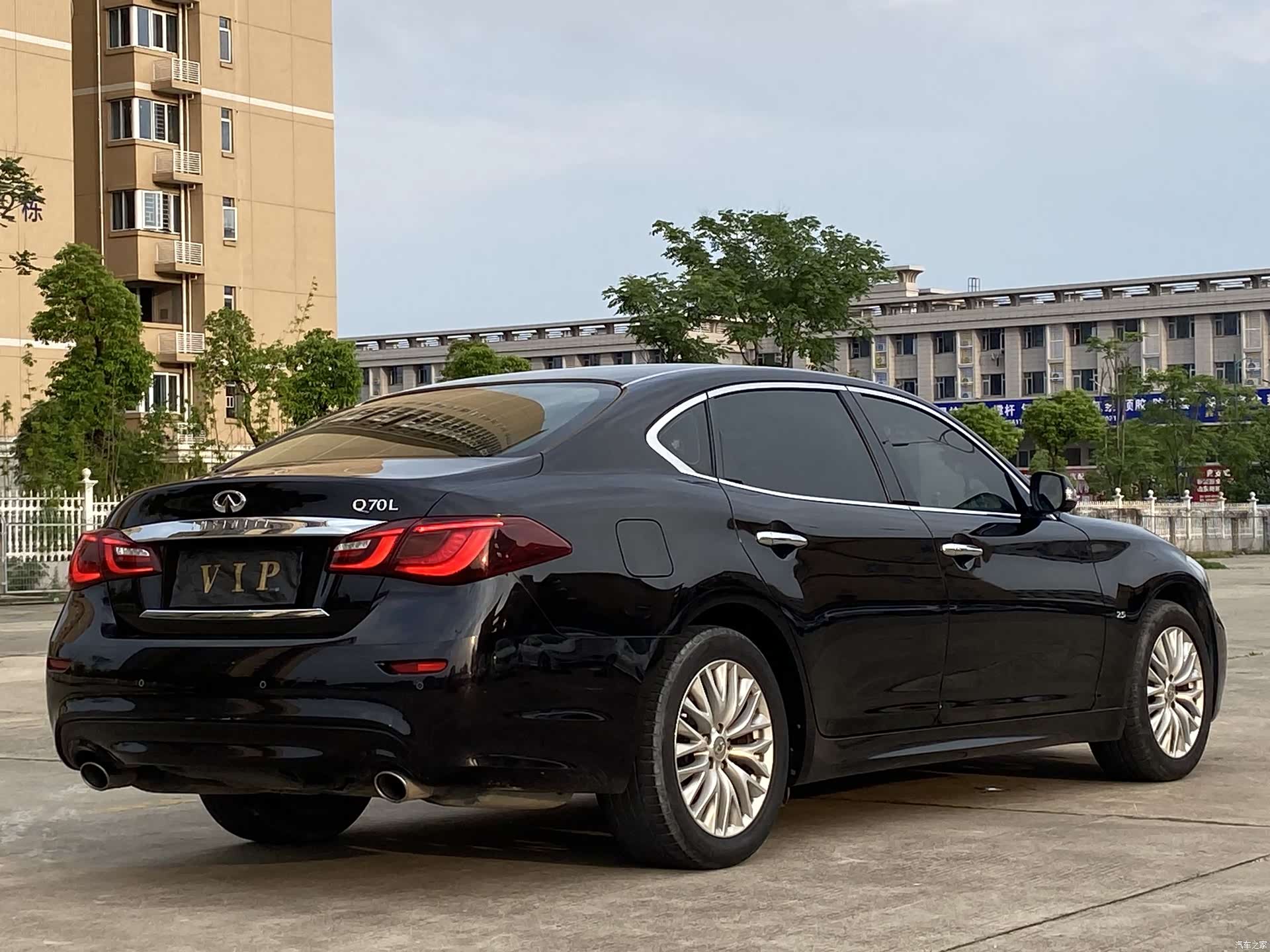 Infiniti Q70, 2018 7