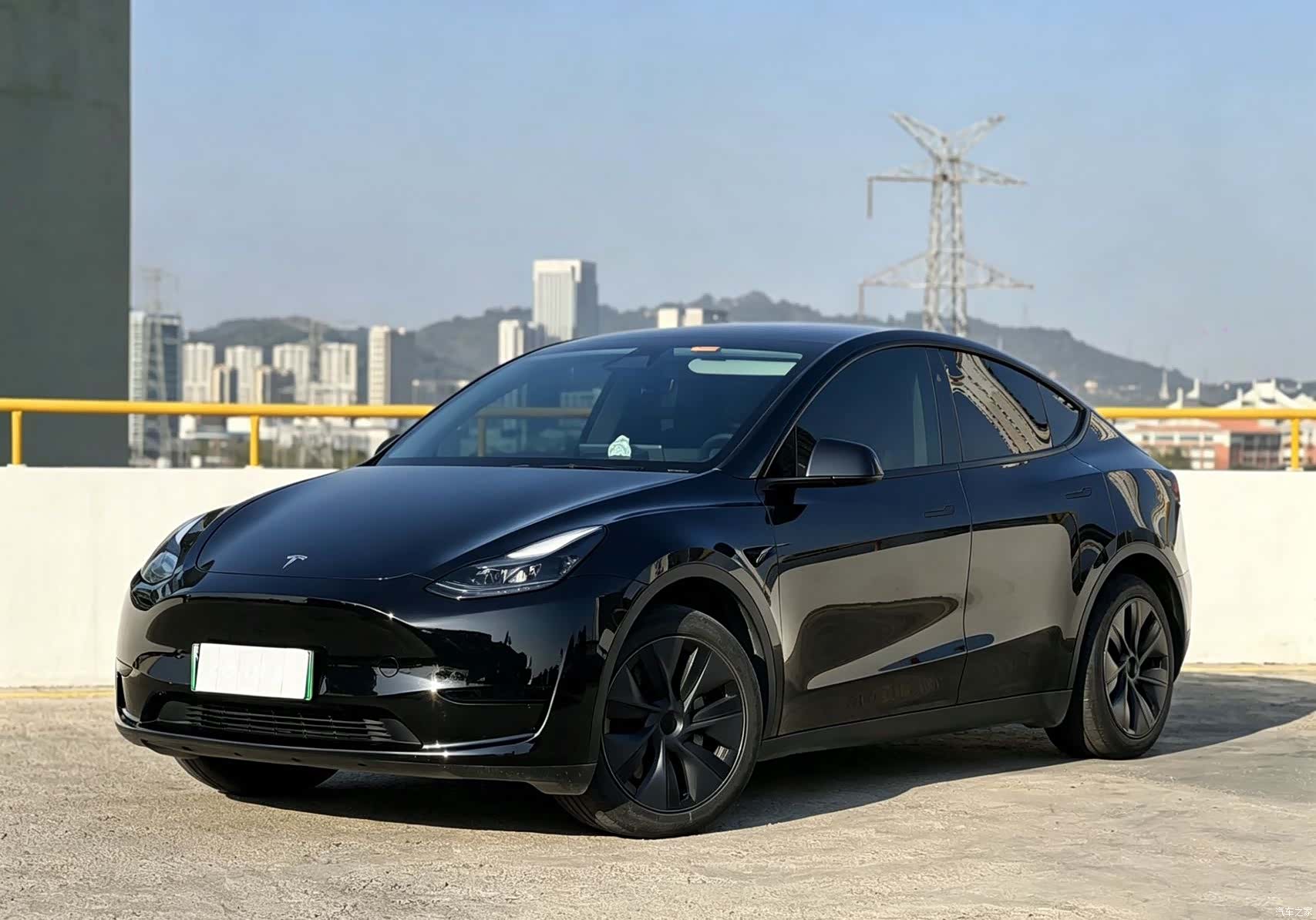 Tesla Model Y, 2024 1