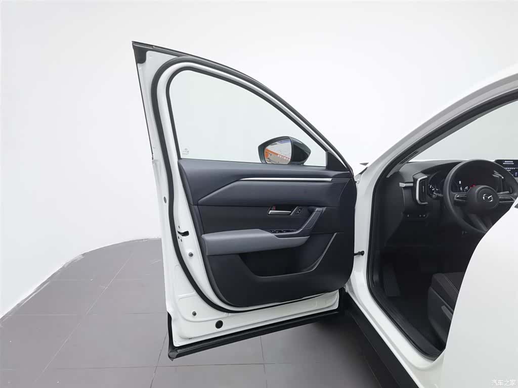 Mazda CX-50, 2023 8