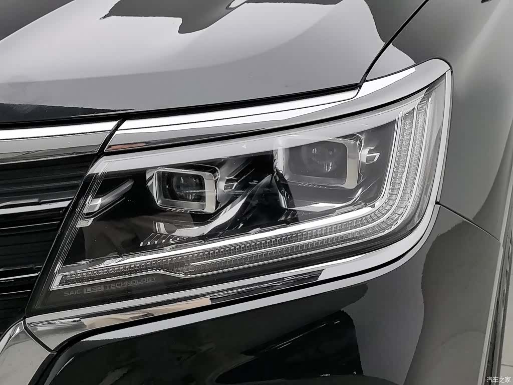 Roewe RX8, 2018 7
