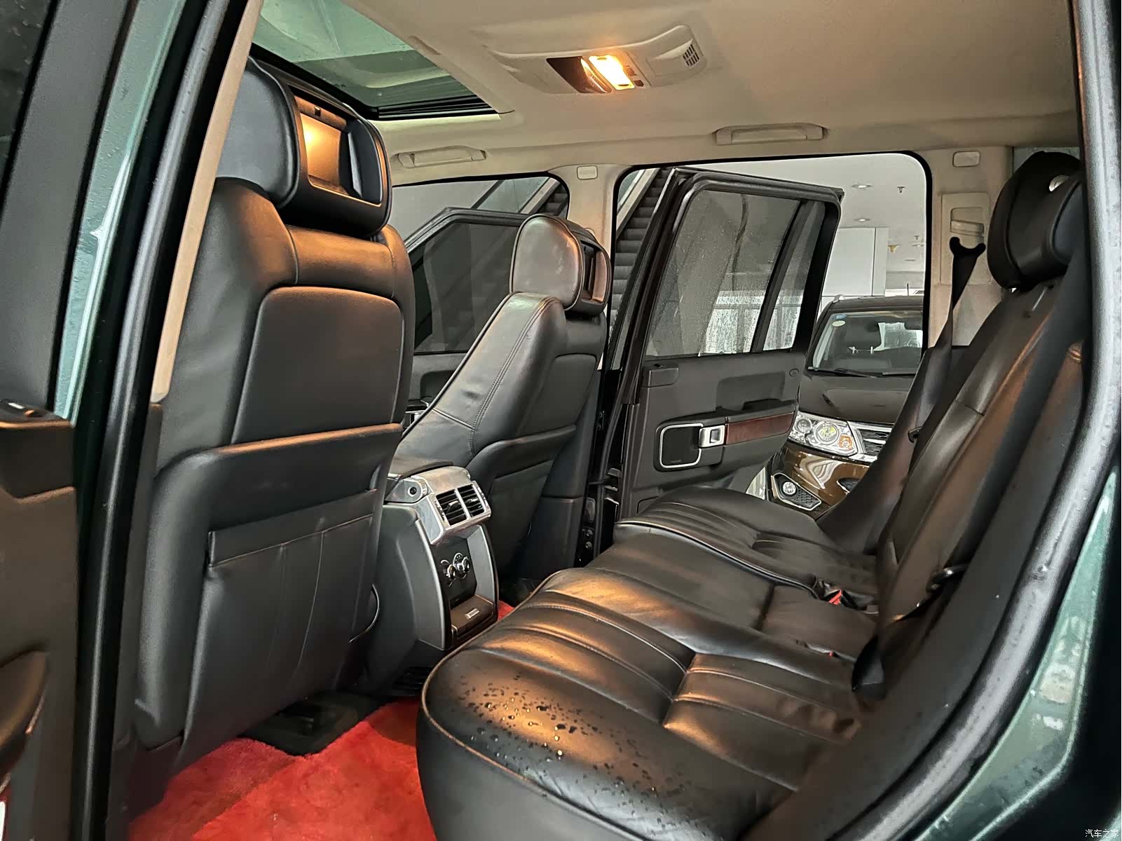 Land Rover Range Rover, 2011 9