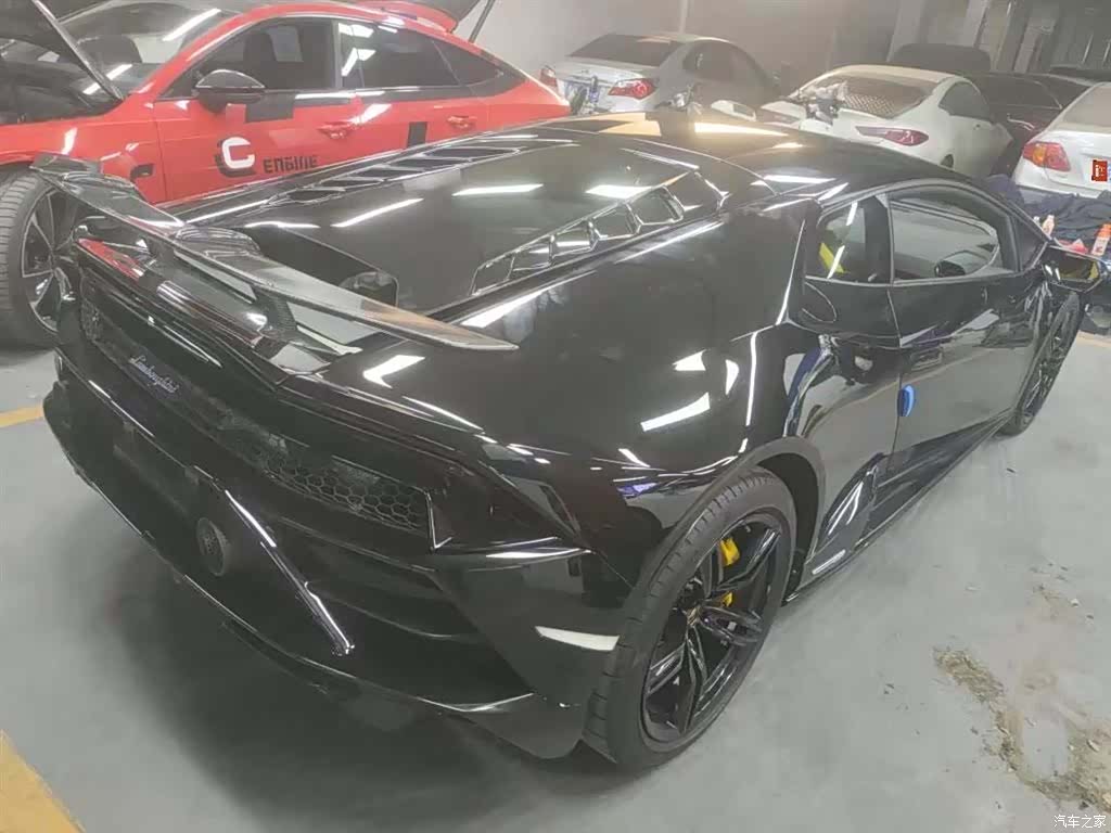 Lamborghini Huracán, 2023 2