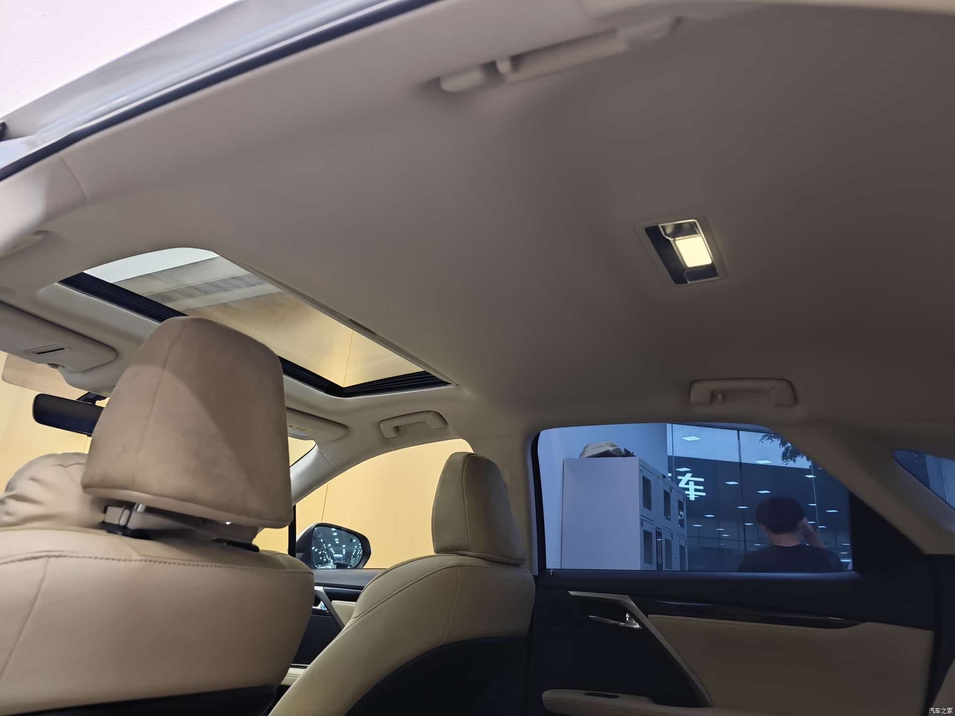 Lexus RX, 2022 28