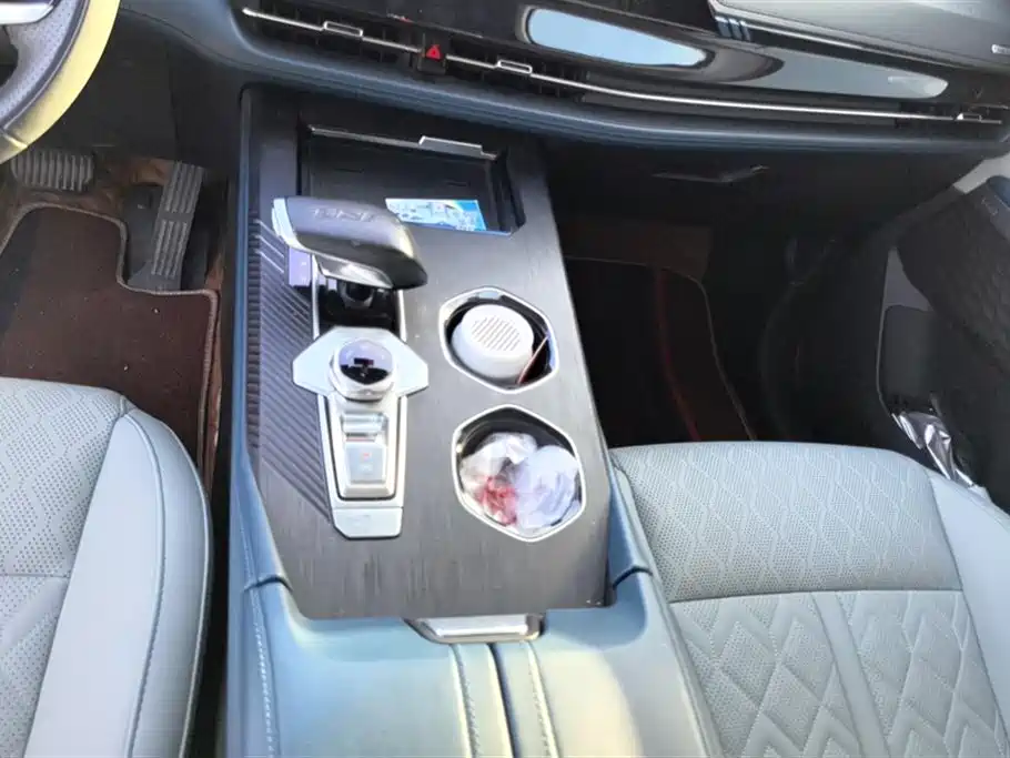 Changan UNI-K Smart iDD