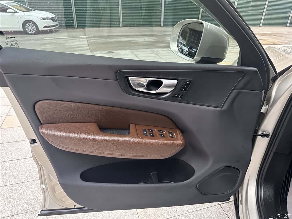 Volvo XC60, 2021 15