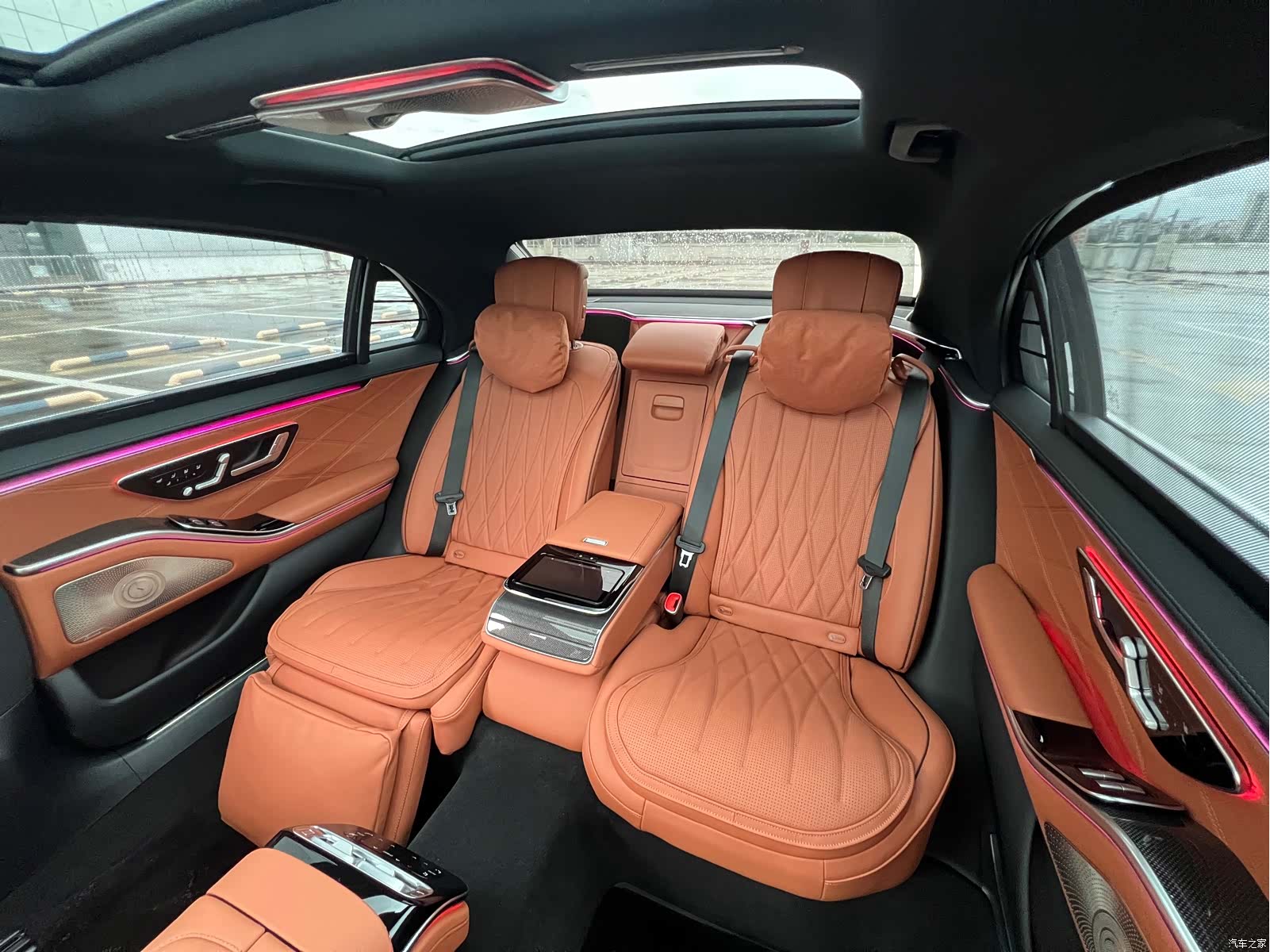 Mercedes-Benz S-Class, 2024 11