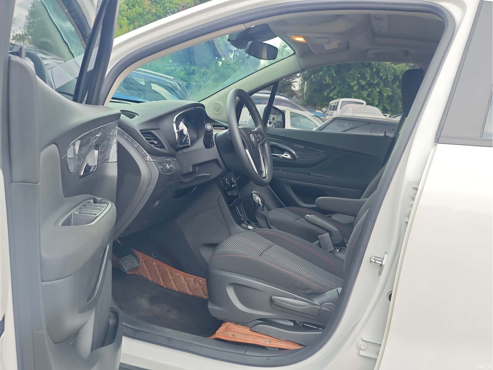 Buick Encore, 2018 17