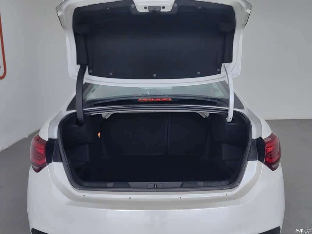 Citroen C4, 2017 16