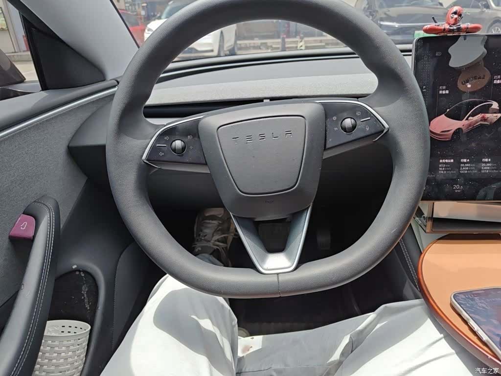 Tesla Model 3, 2024 3