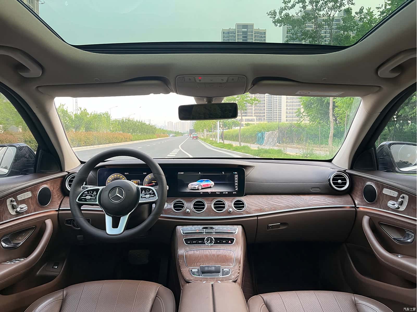 Mercedes-Benz E-Class, 2020 6