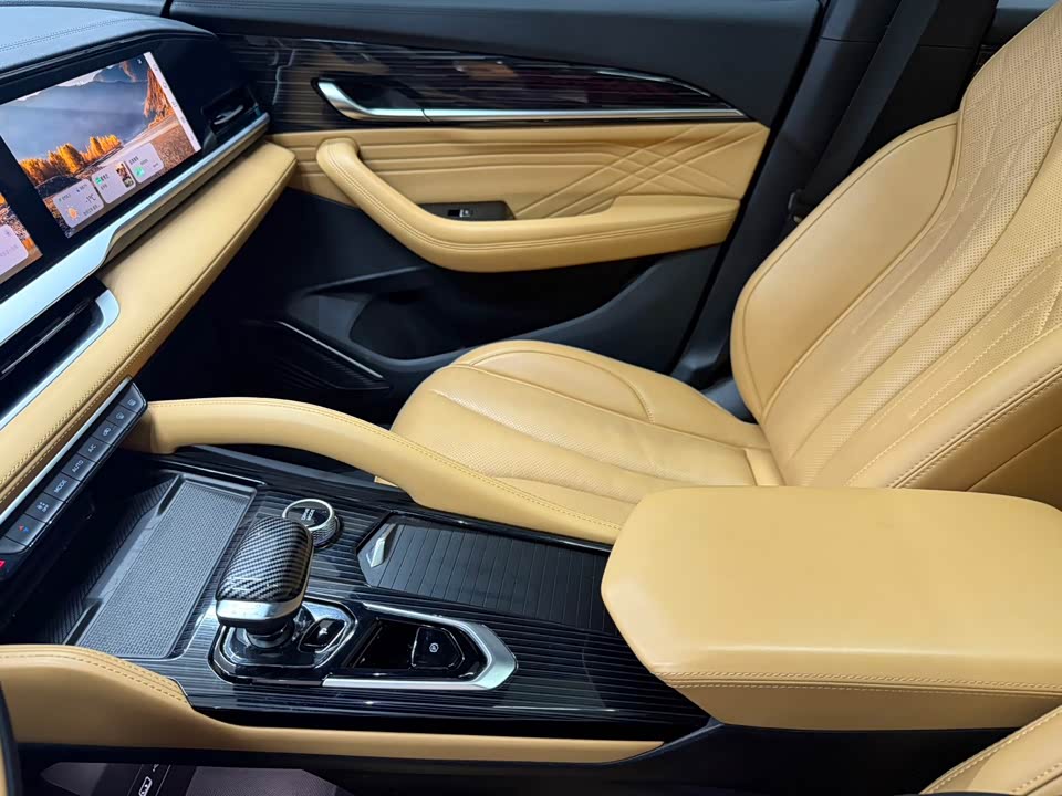 Geely Monjaro plug-in-hybrid