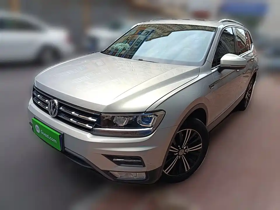 Volkswagen Tiguan L