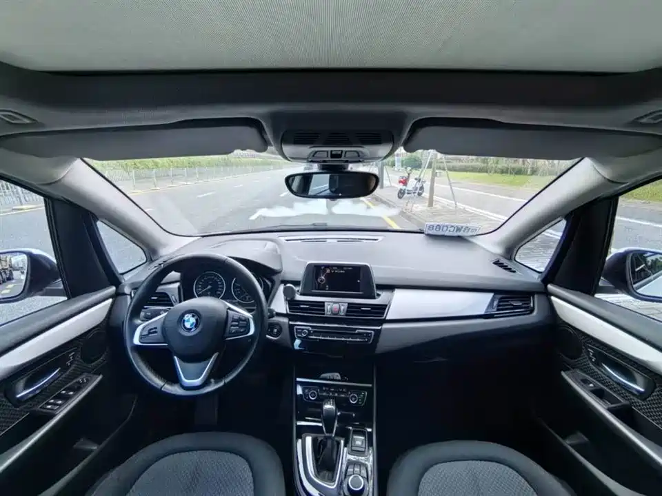 BMW 2 series station wagon