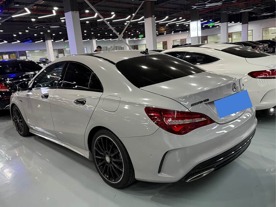 Mercedes-Benz CLA