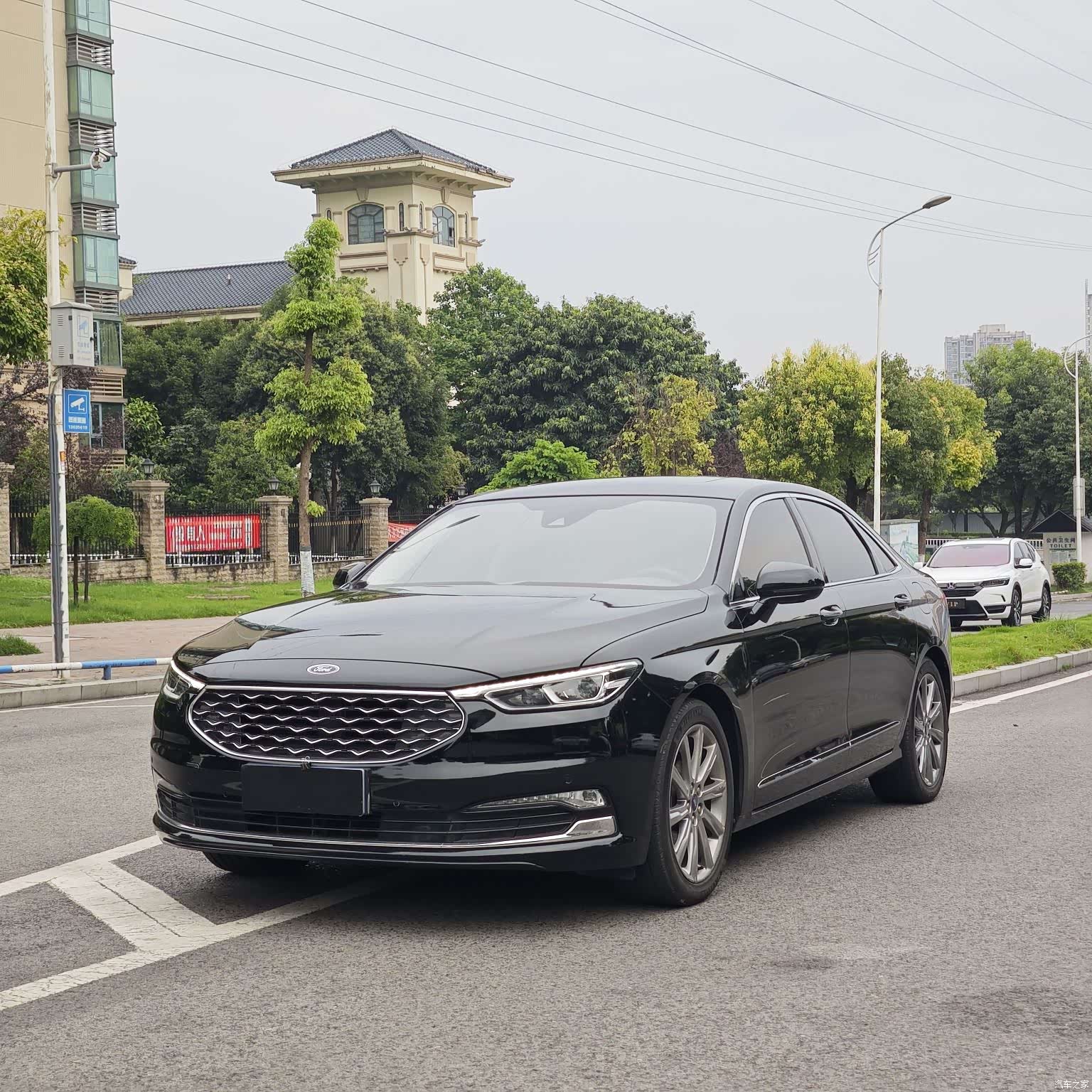 Ford Taurus, 2021 1