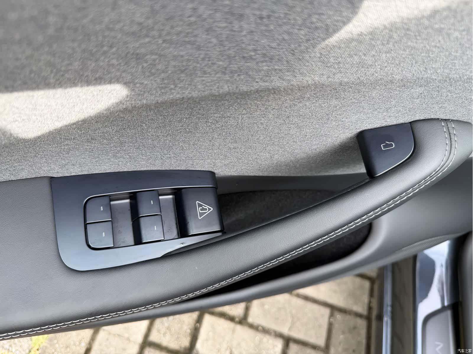 Tesla Model 3, 2025 10