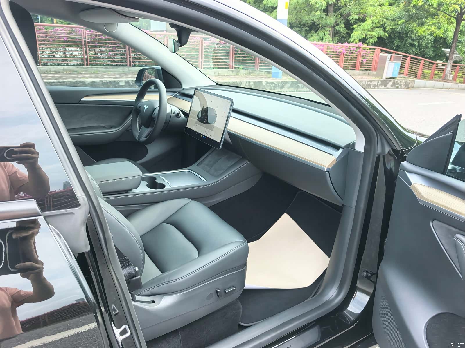 Tesla Model Y, 2022 10